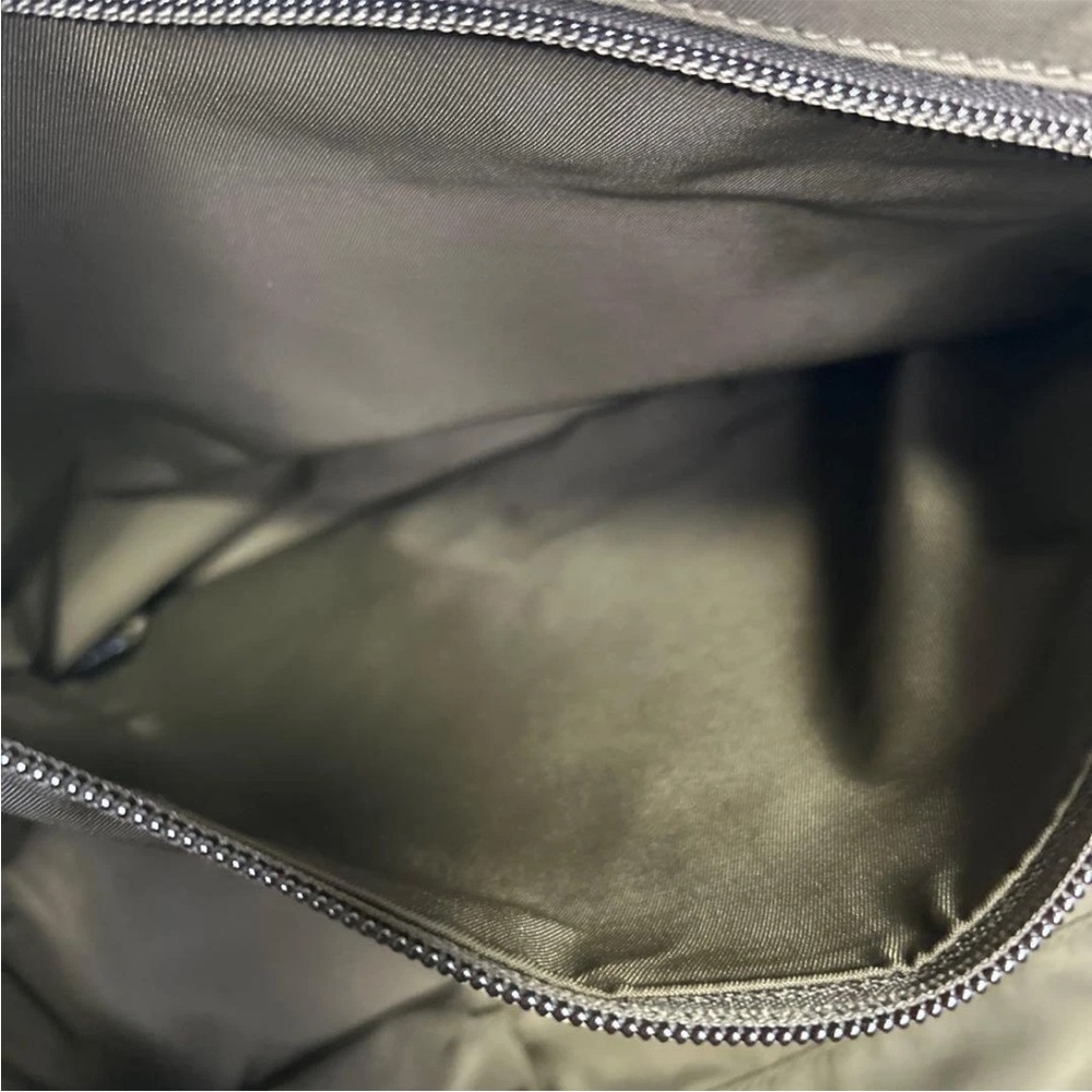 Gucci Beige Messenger Bag - Picture 15 of 16